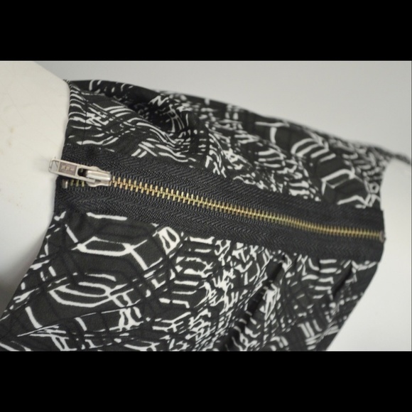 GUESS Dress Black White Print with Pockets - Picture 4 of 7